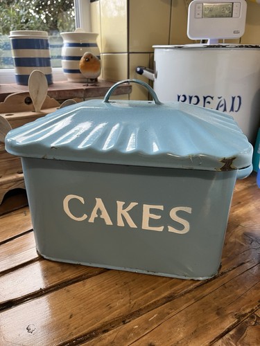 Large vintage enamel cake tin - vintage,
