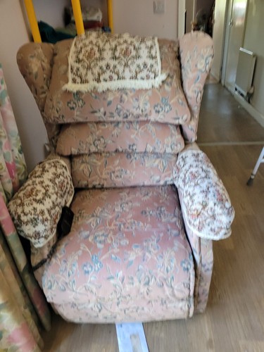 Riser recliner chair - riser,