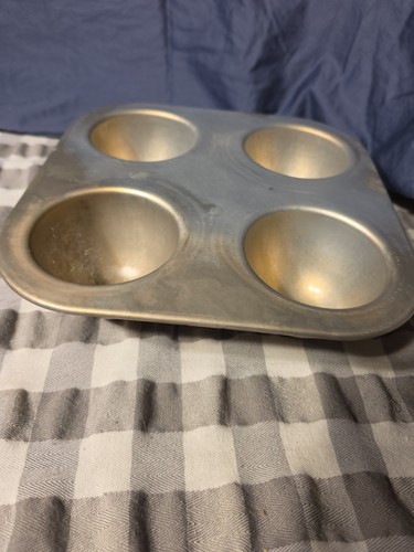 Wilton cake pan wonder mold - cake,