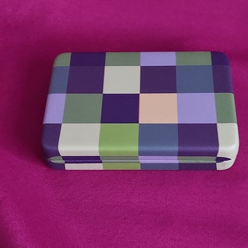 Quaint lovely compact - quaint, &