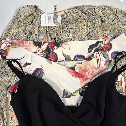 Womens clothing bundle - x,