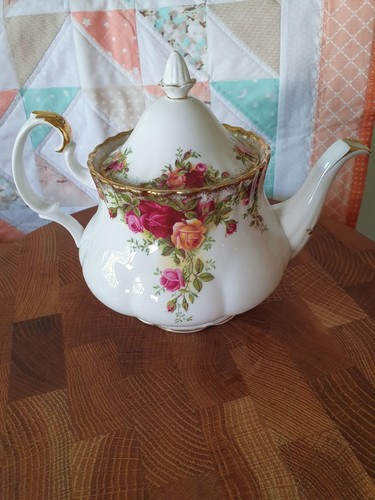 Royal albert old - royal,