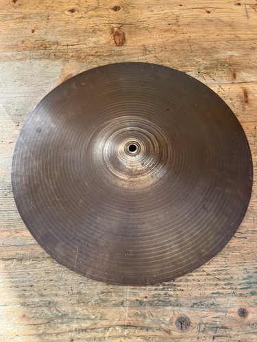 Performance percussion cymbal - performance,
