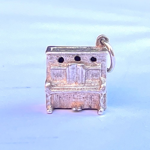 Vintage solid silver - solid, upright