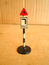 Dinky Toys  Road Sign  Vintage 1950's  60s  Original Paintwork  2"  high