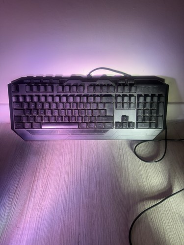 Cooler master keyboard - master,