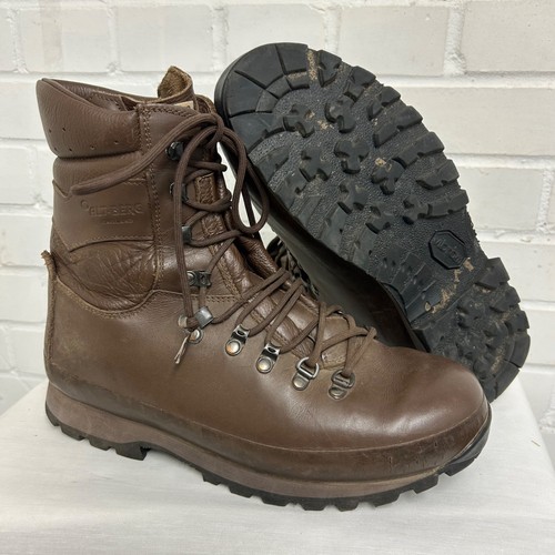 Altberg defender boots 10 - defender,