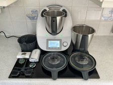 Thermomix TM5 – Full Kit – Excellent Condition – WiFi Cook-Key + Accessories 