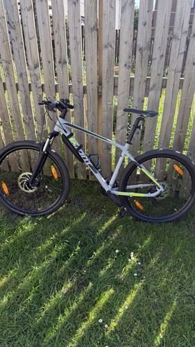 Giant atx mountain - atx, bike