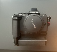 Olympus OM-D E-M5 Mirrorless MFT Digital Camera 16.1MP, Black With HDL6G Grip