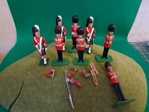 Britains toy soldiers - britains,