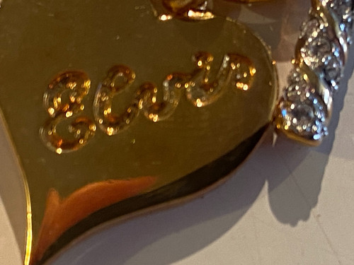 Elvis heart charm gold tone - charm,
