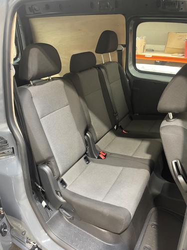 Caddy maxi second - caddy, row