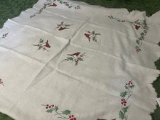 Christmas Robins/Holly Leaves & Berries  Vintage Hand Embroidered Tablecloth