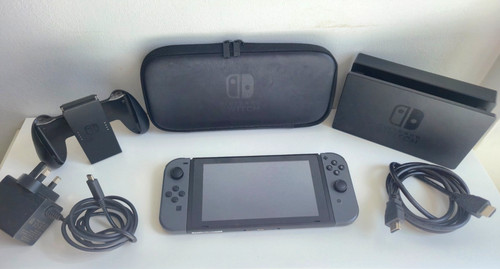 Nintendo switch console 32gb - switch,