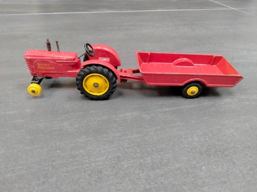 Dinky toys 300 massey - toys,