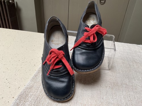 Red dead black leather lace - red,
