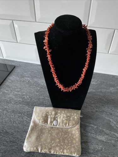 Vintage coral necklace - vintage, on