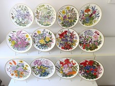 Limited Ed. Gold Vintage 1977 Wedgwood Flowers Of The Year Plate Collection x 12