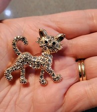 A Vintage Style Rhinestone Kitten/Cat In Gold Tone