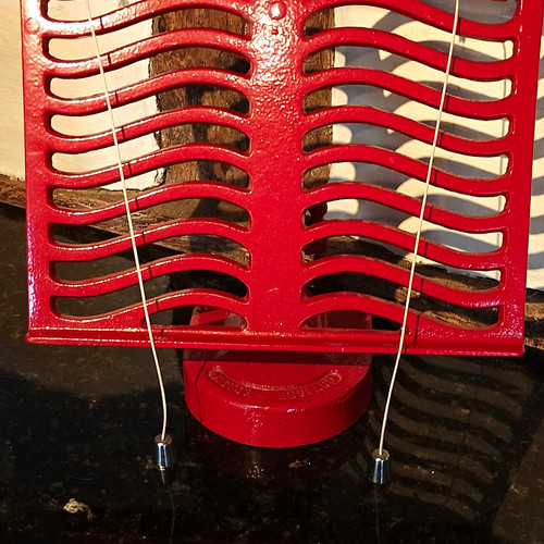 Victor england red cast iron - england,
