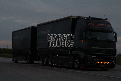 Truck photo volvo tarpaulin - truck,