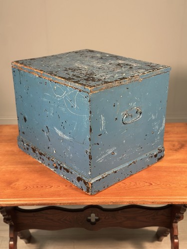 Victorian pine chest paint - victorian,