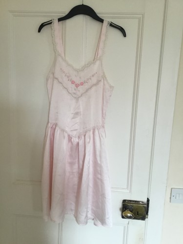Vintage pink satin lace - , flower