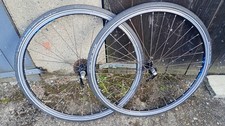 Carrera 700c touring wheelset