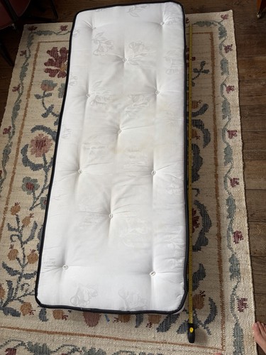 Breathable foam pocket - foam,