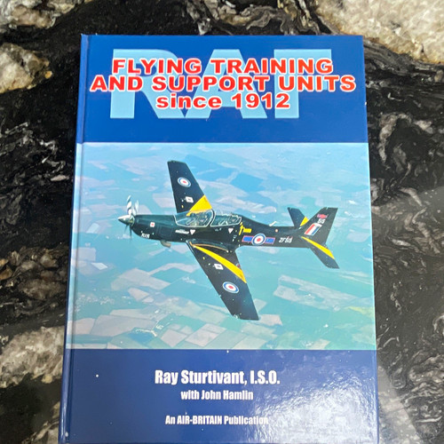 Raf royal air - air, flying