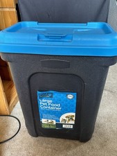 15 LITRE PET FOOD CONTAINER ~ WITH BUILT-IN SCOOP