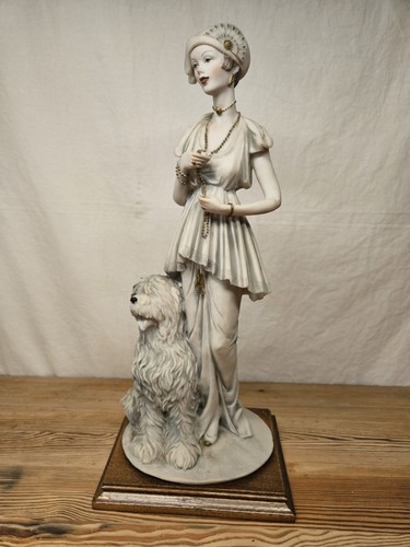 Belcari art deco lady with - art,