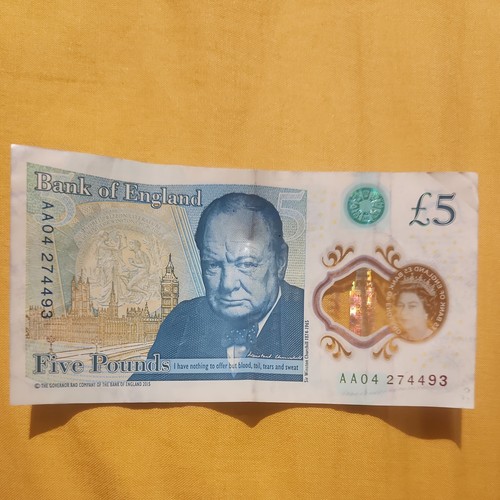 Queen elizabeth 5 pound - queen, £5