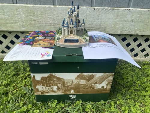 Disney lilliput lane - disney,