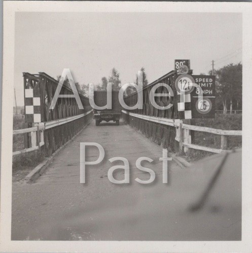 Military convoy lorry crossing - convoy,