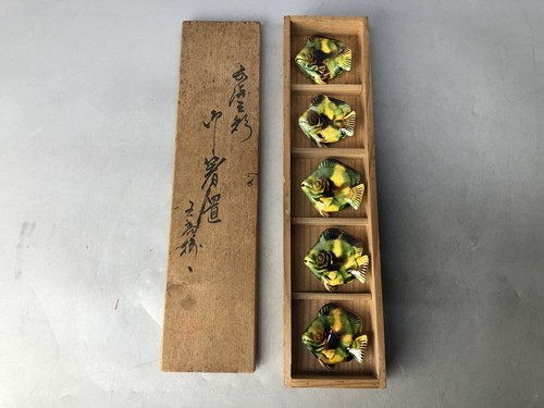 Y8412 okimono chopstick rest - y8412,