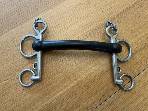 Hard rubber mouth pelham bit - rubber,