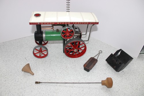 Mamod steam tractor te1a - steam,