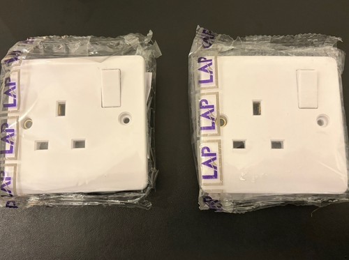 Lap switched socket white - socket,