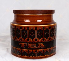 Vintage 1976 Hornsea Heirloom Storage small Tea Jar with lid.