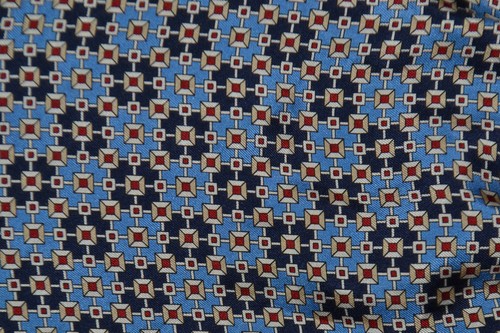 Vintage 100 silk cravat - 100%,