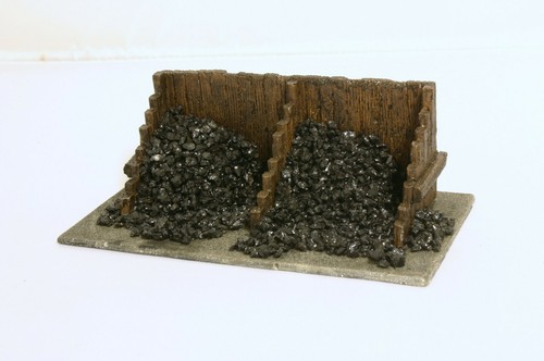 Hand painted resin cast - , o