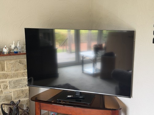 Hisense ultra hd - 55”,