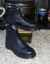 DR MARTENS 2976 chelsea boots WITH ZIPS size 5 HARDLY WORN