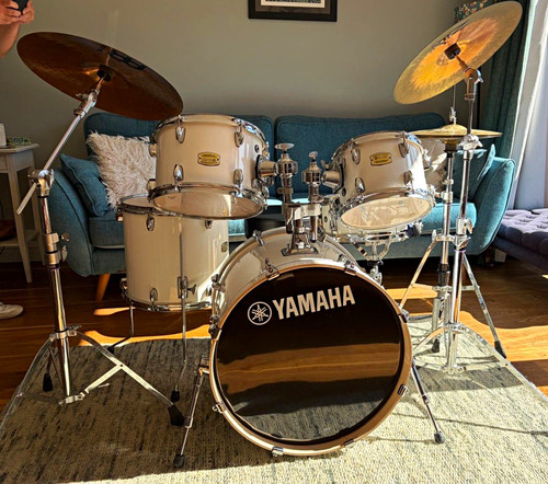 Yamaha acoustic drum - kit, white