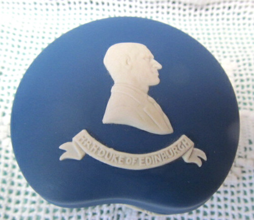 Wedgwood jasperware dark blue - dark,
