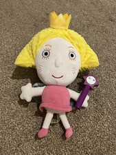 Holly from Ben and Holly Plush Soft Toy Talking Light up Wand 12" - desciption