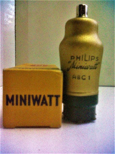 Phillips miniwatt abc1 vacuum - phillips,