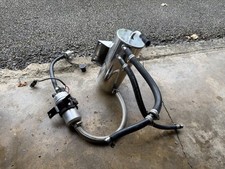 ALUMINIUM 1.5LTR BULKHEAD MOUNT SWIRL POT AND PUMP - 4X4/KITCAR/RALLY -USED